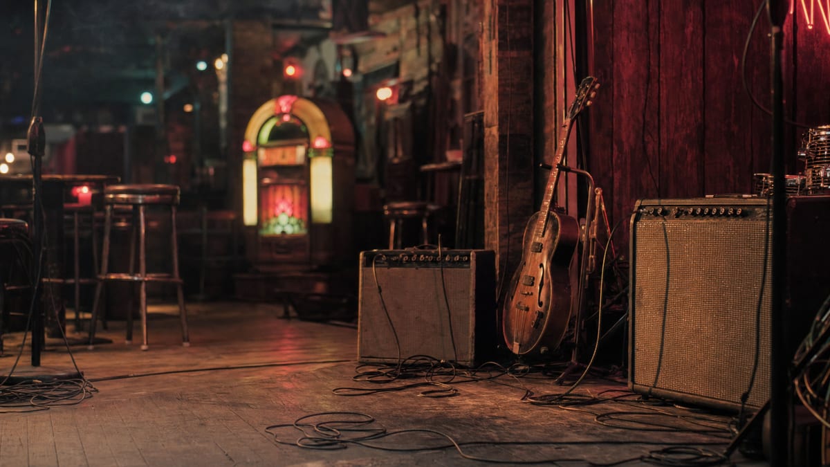Vinyl's 19th Year of Growth: What the $1 Billion Means for Indie Artists